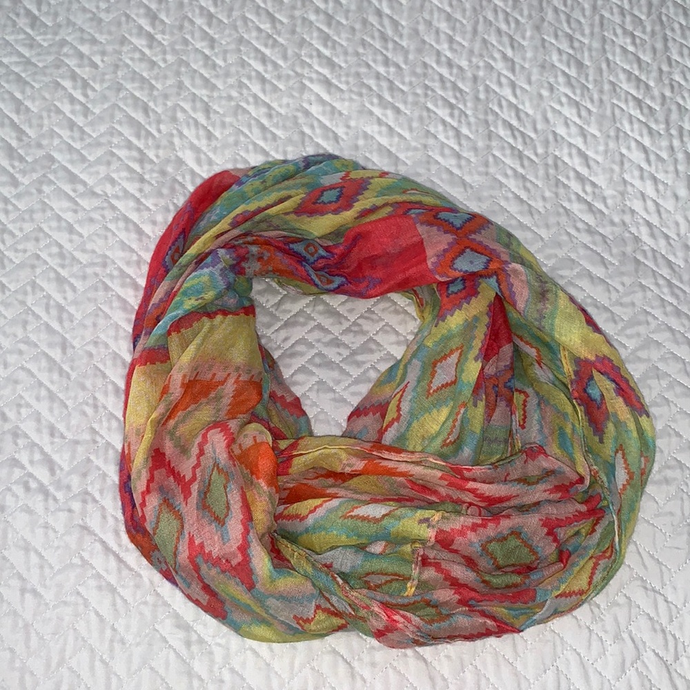 CHARLOTTE RUSSE Infinity scarf